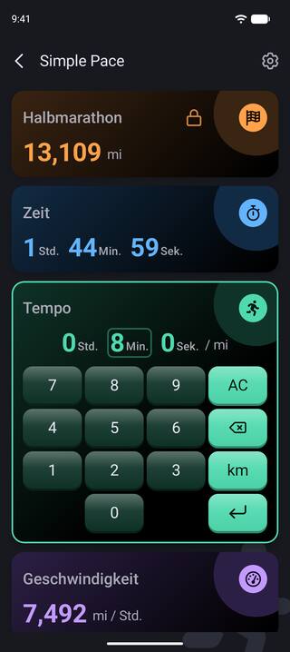 Die Tempo-Karte im Dunkelmodus mit geöffnetem Ziffernblock: eingegeben werden 8:00 pro Meile für einen Halbmarathon mit einer Zielzeit von 1:44:59.